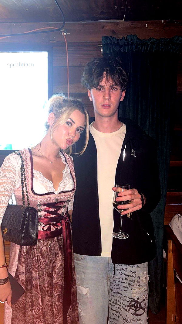 samantrasunny image ~ Altpins