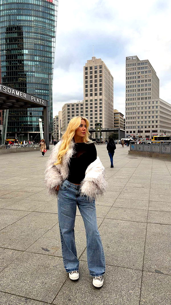 samantrasunny image ~ Altpins