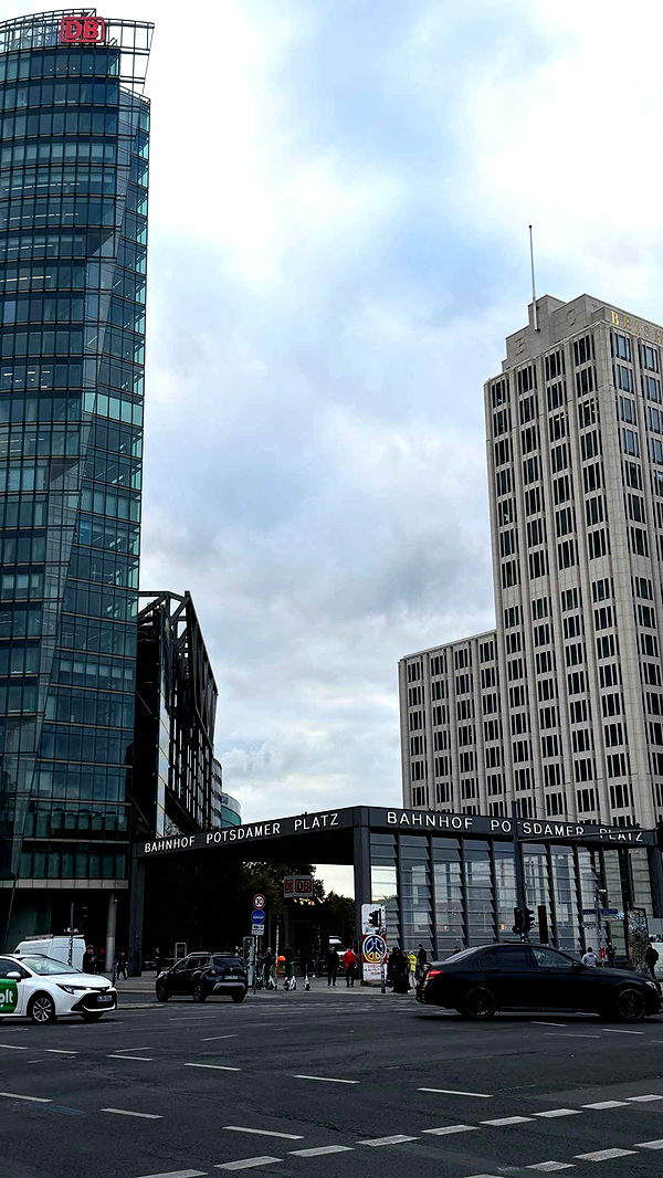 samantrasunny image ~ Altpins