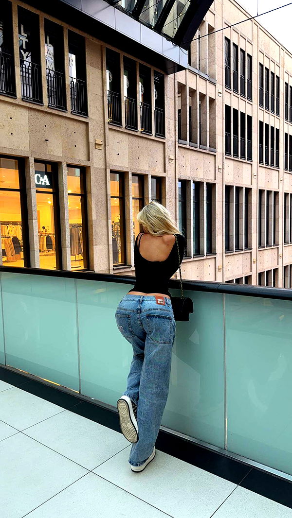 samantrasunny image ~ Altpins