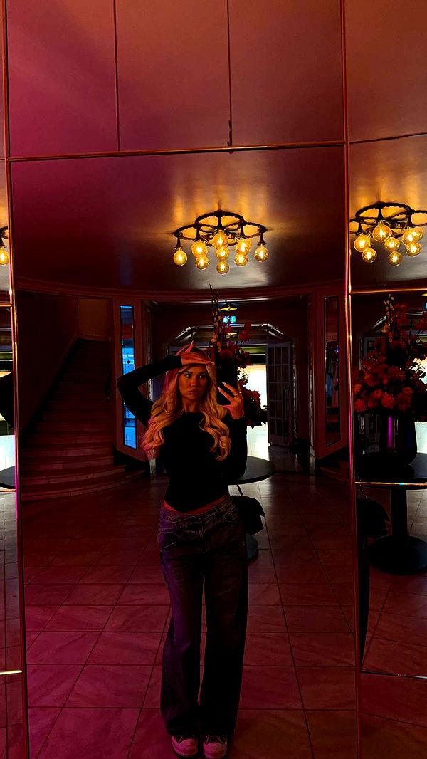 samantrasunny image ~ Altpins