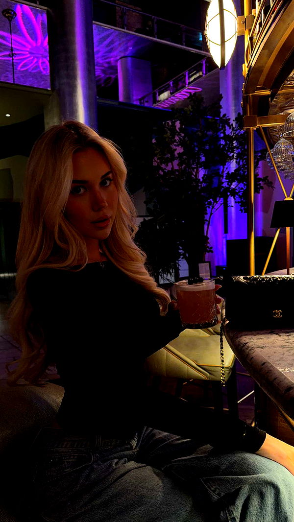 samantrasunny image ~ Altpins