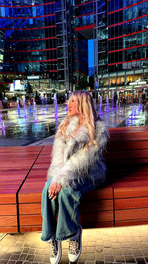 samantrasunny image ~ Altpins