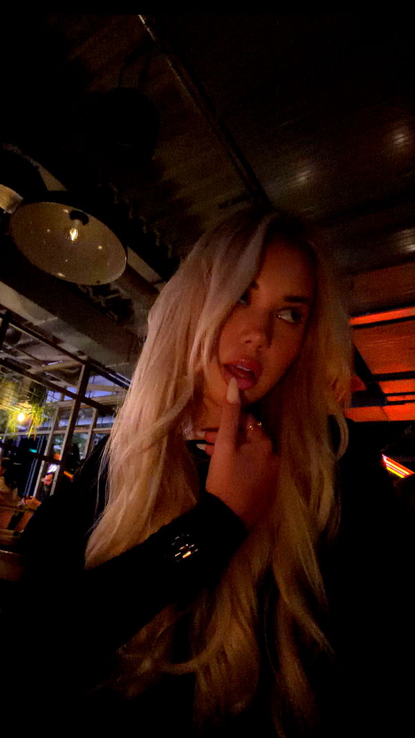 samantrasunny image ~ Altpins