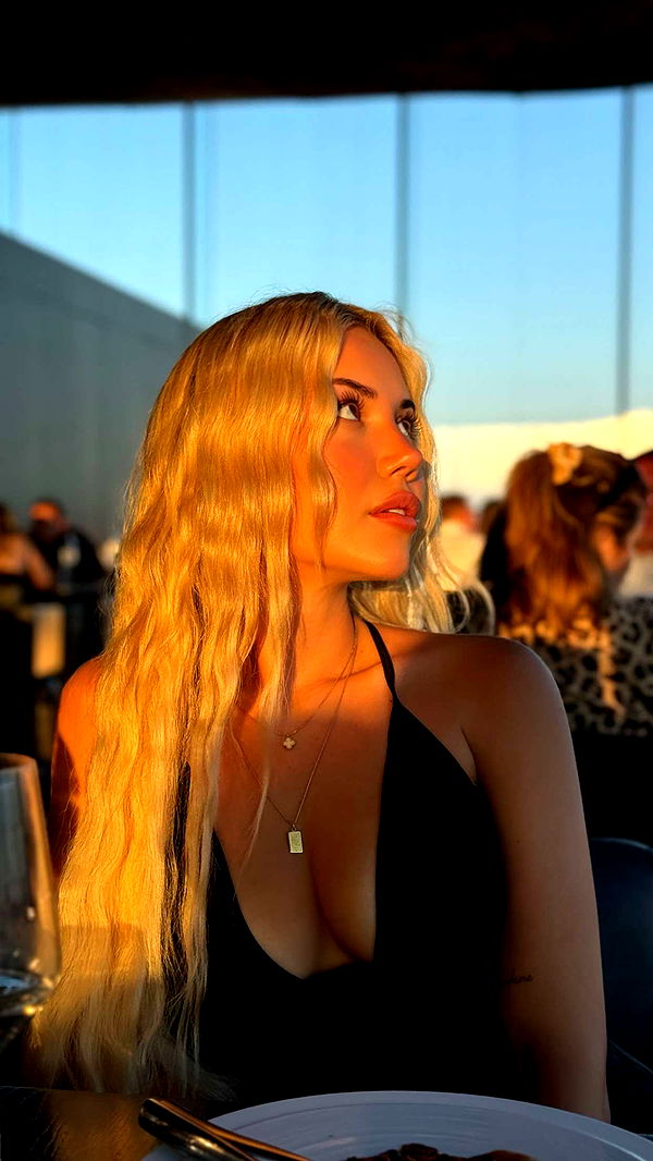 samantrasunny image ~ Altpins