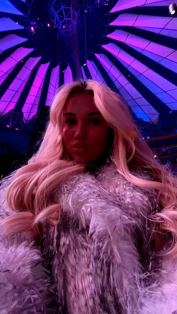 samantrasunny image ~ Altpins