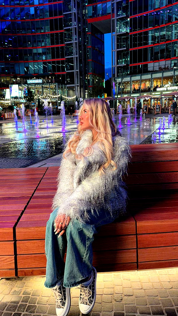 samantrasunny image ~ Altpins