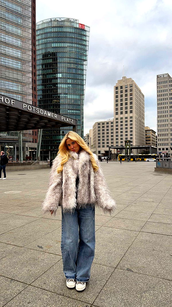 samantrasunny image ~ Altpins