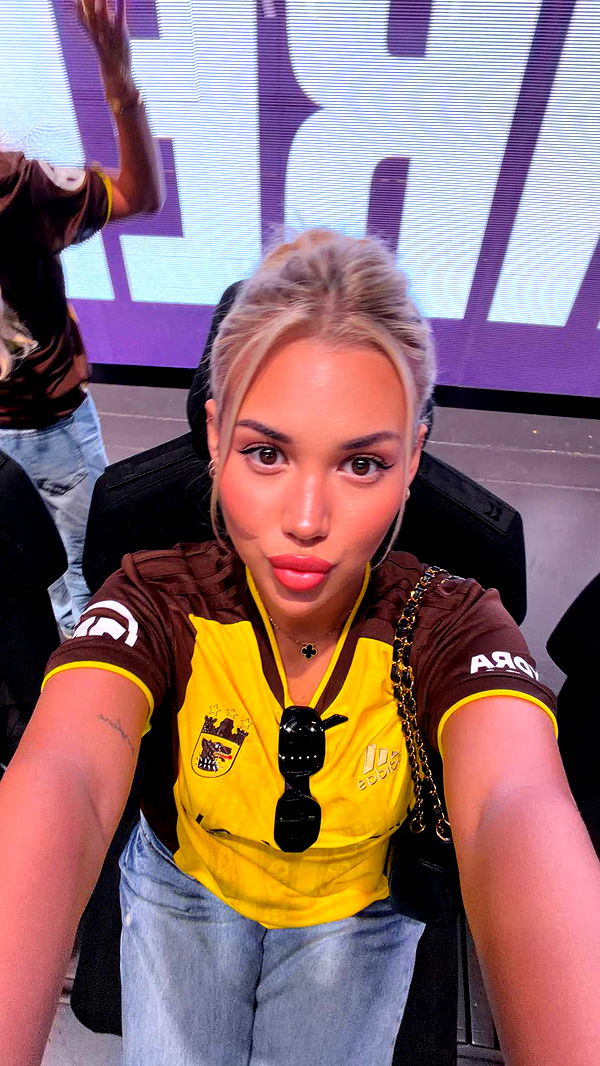 samantrasunny image ~ Altpins