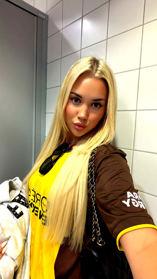 samantrasunny image ~ Altpins