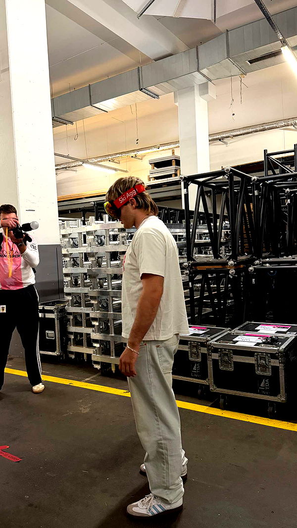 samantrasunny image ~ Altpins