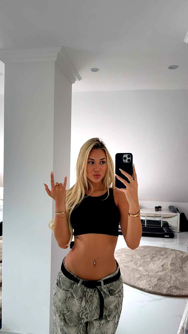 samantrasunny snapchat image archive image