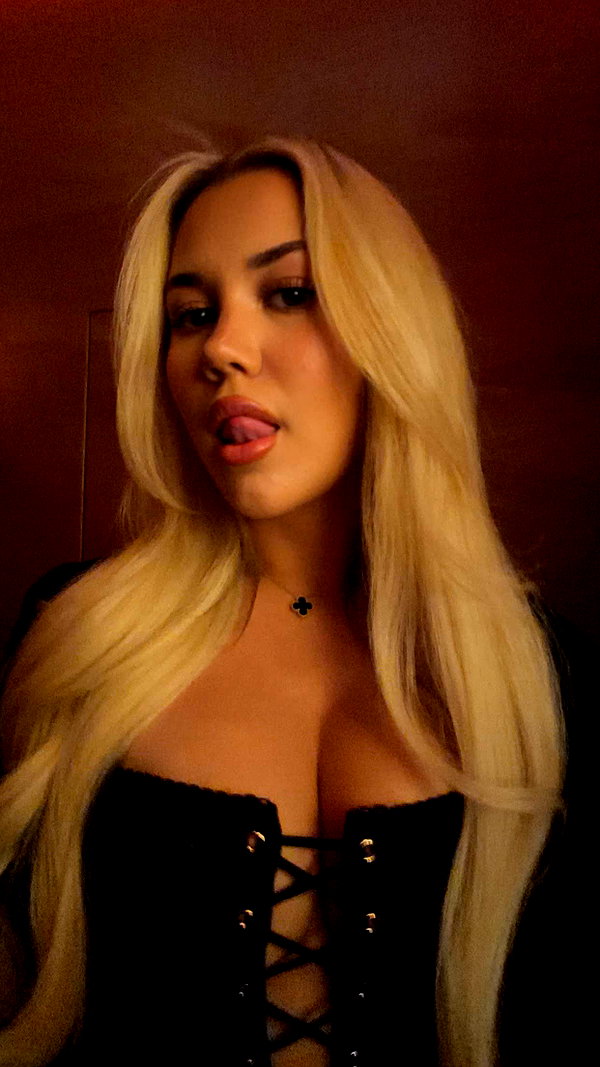 samantrasunny snapchat image archive image