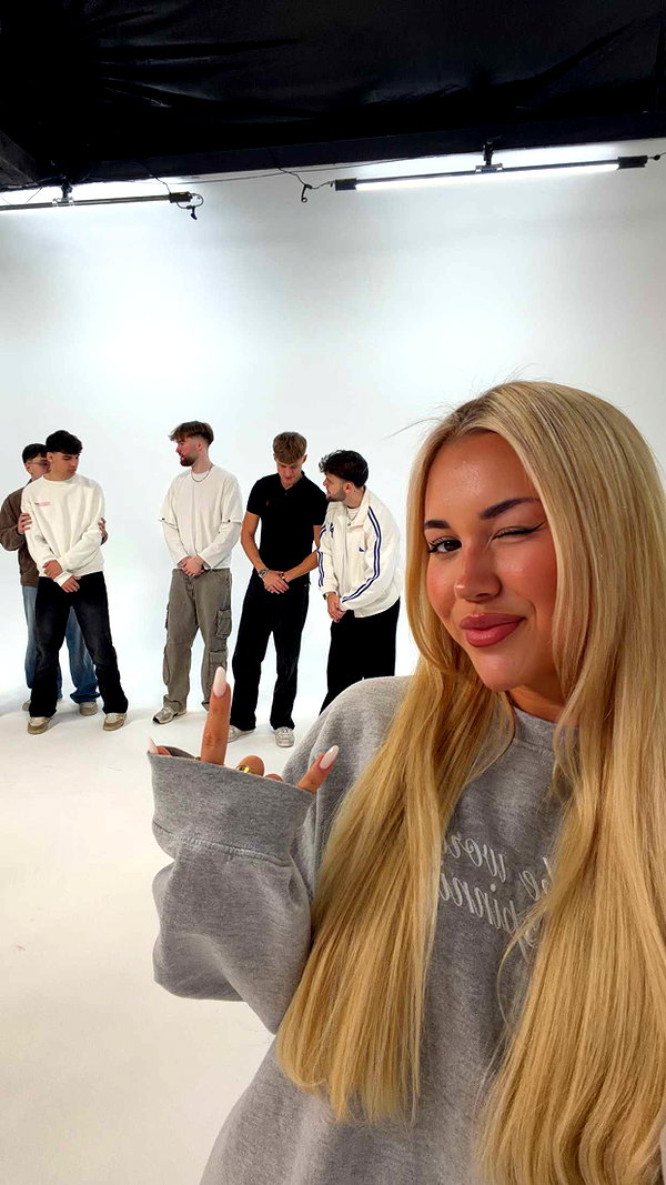 samantrasunny snapchat image archive image