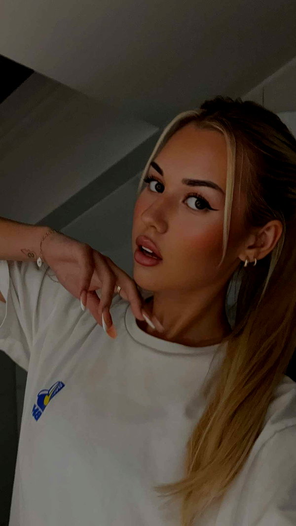 samantrasunny snapchat image archive image