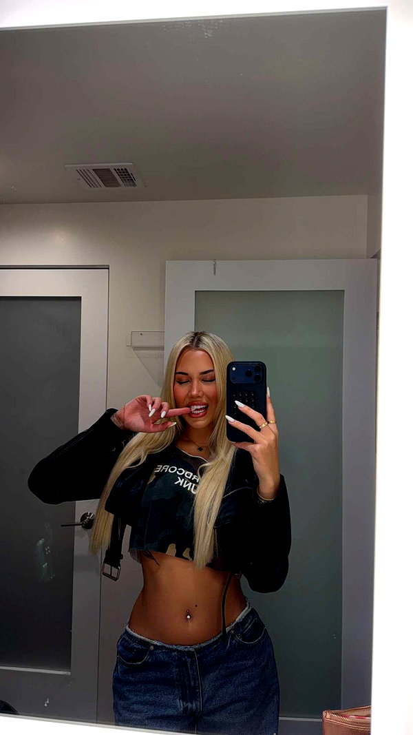 samantrasunny snapchat image archive image