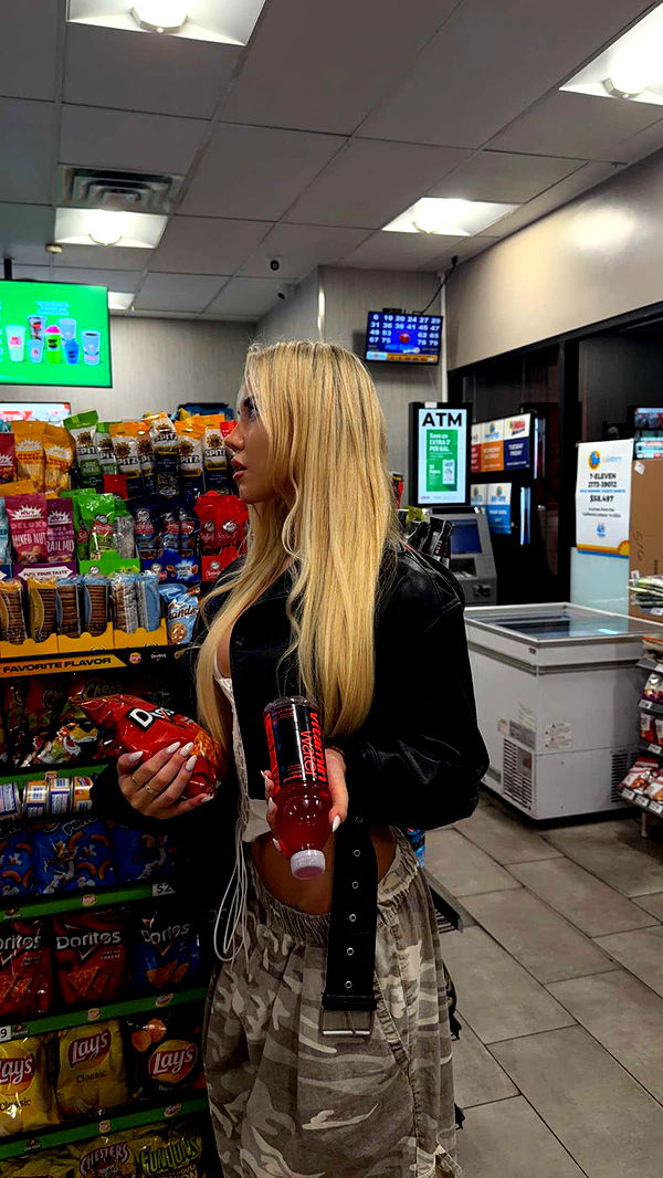 samantrasunny image ~ Altpins