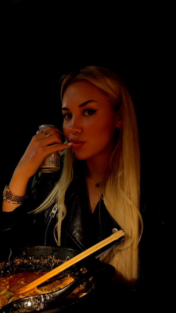 samantrasunny image ~ Altpins