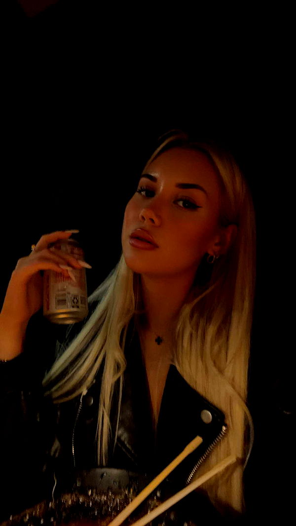 samantrasunny image ~ Altpins