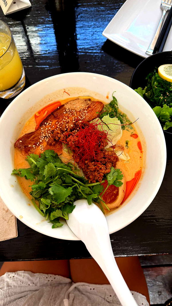 samantrasunny image ~ Altpins