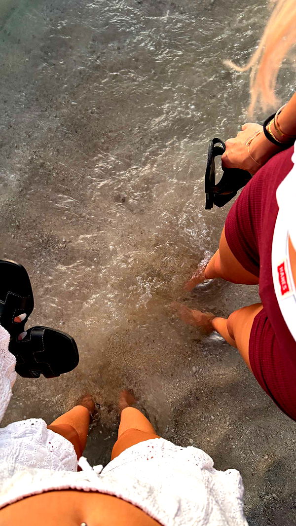 samantrasunny image ~ Altpins