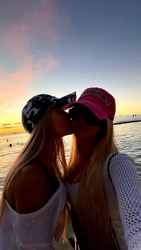 samantrasunny image ~ Altpins