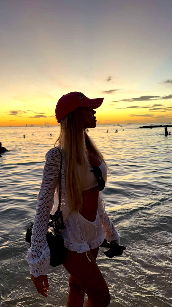 samantrasunny image ~ Altpins