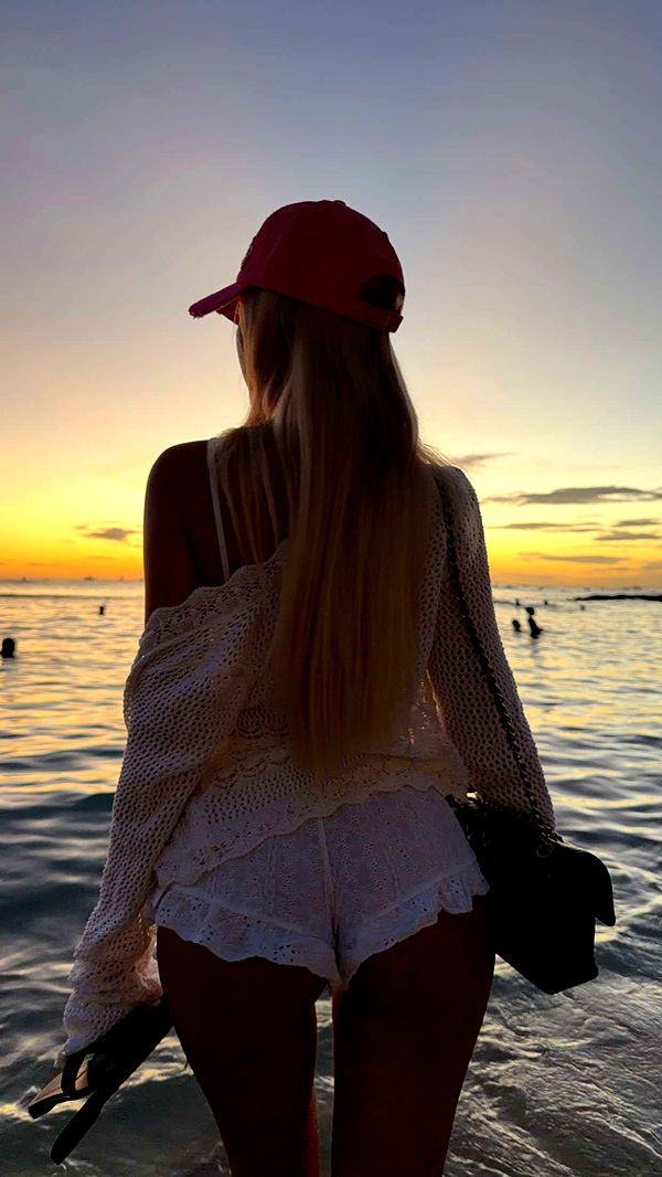 samantrasunny image ~ Altpins