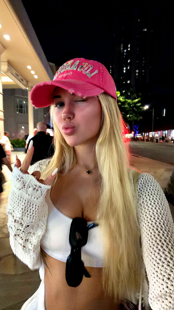 samantrasunny image ~ Altpins