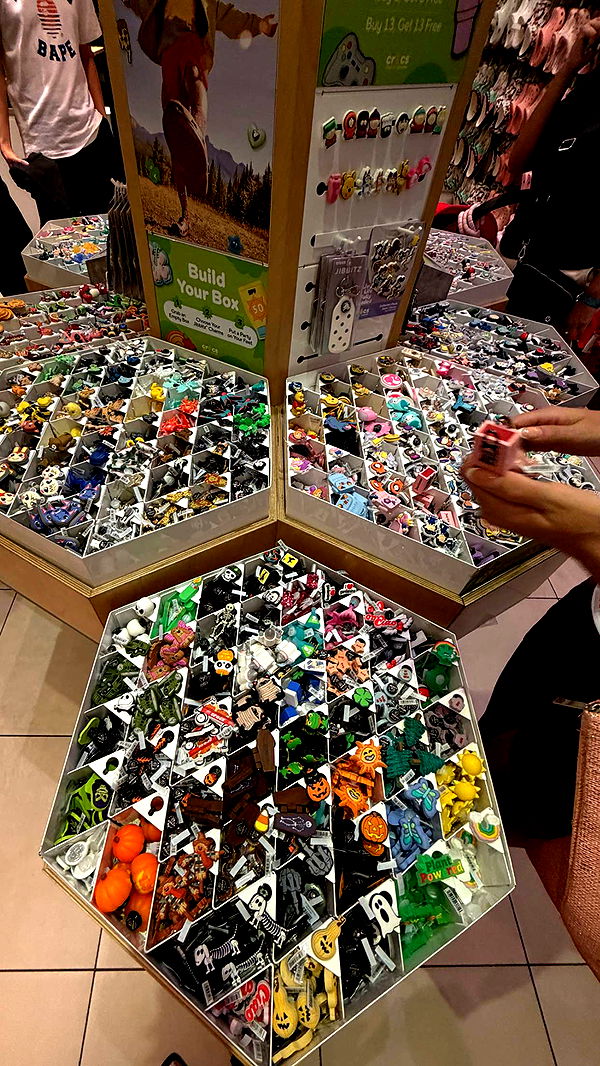 samantrasunny image ~ Altpins