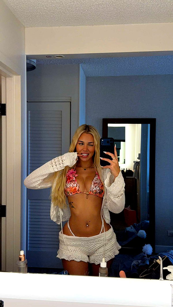 samantrasunny image ~ Altpins