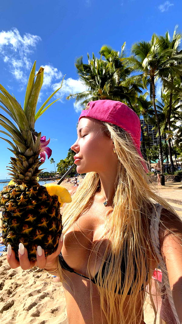 samantrasunny image ~ Altpins