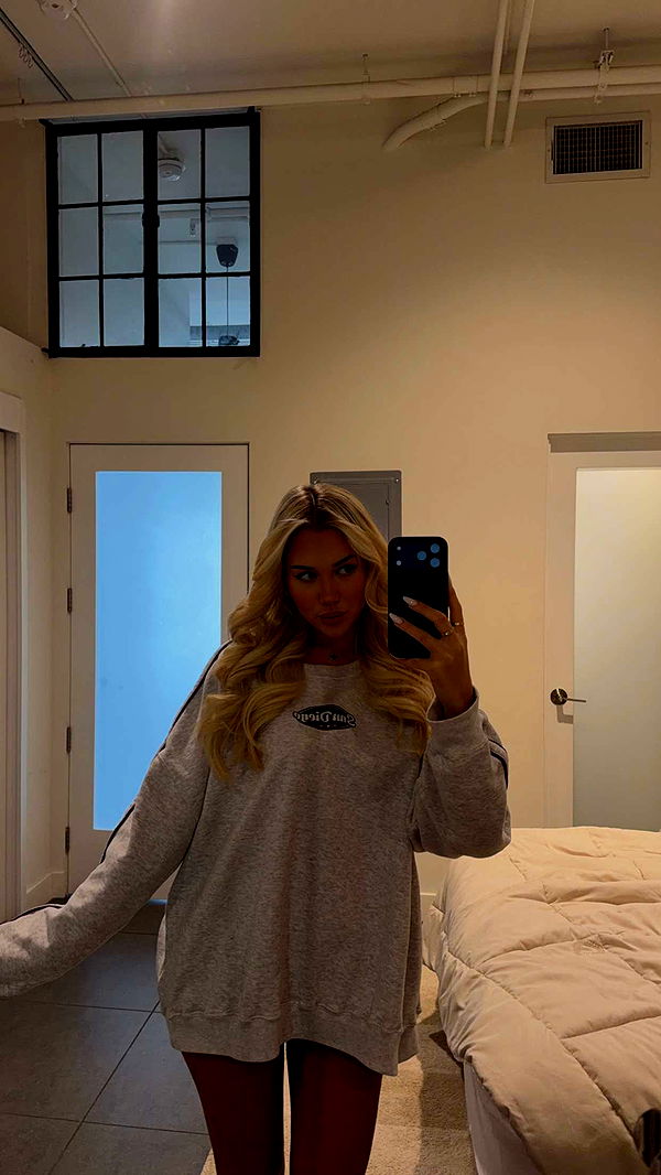 samantrasunny image ~ Altpins