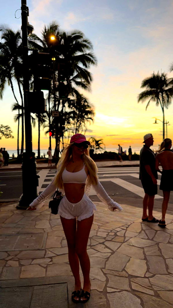 samantrasunny image ~ Altpins