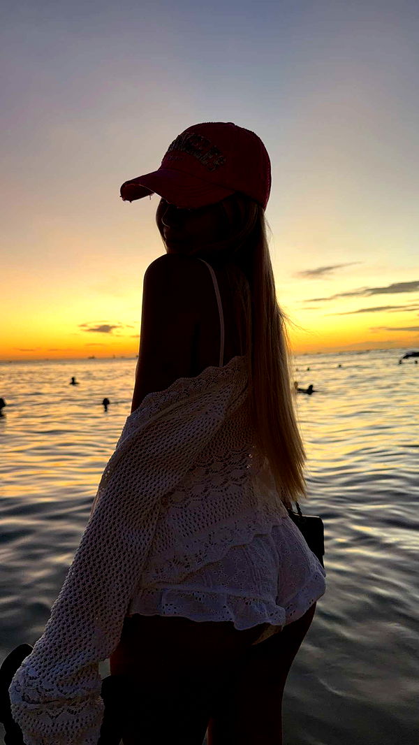 samantrasunny image ~ Altpins