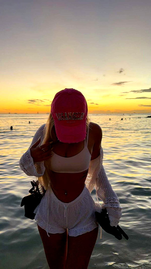 samantrasunny image ~ Altpins