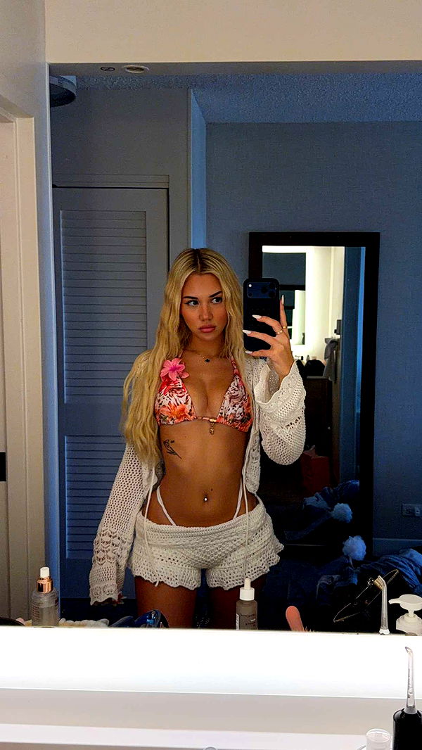 samantrasunny image ~ Altpins