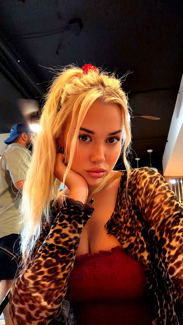 samantrasunny image ~ Altpins