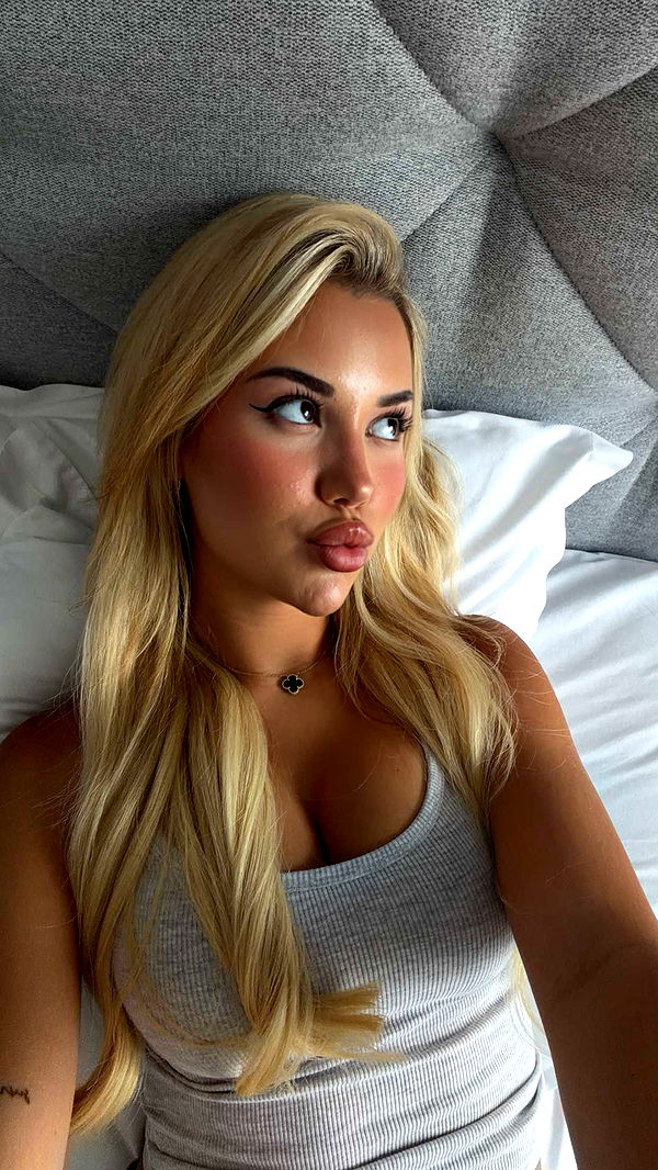 samantrasunny image ~ Altpins