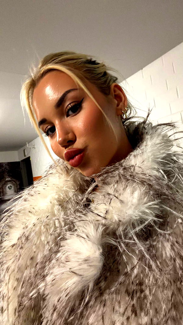 samantrasunny image ~ Altpins