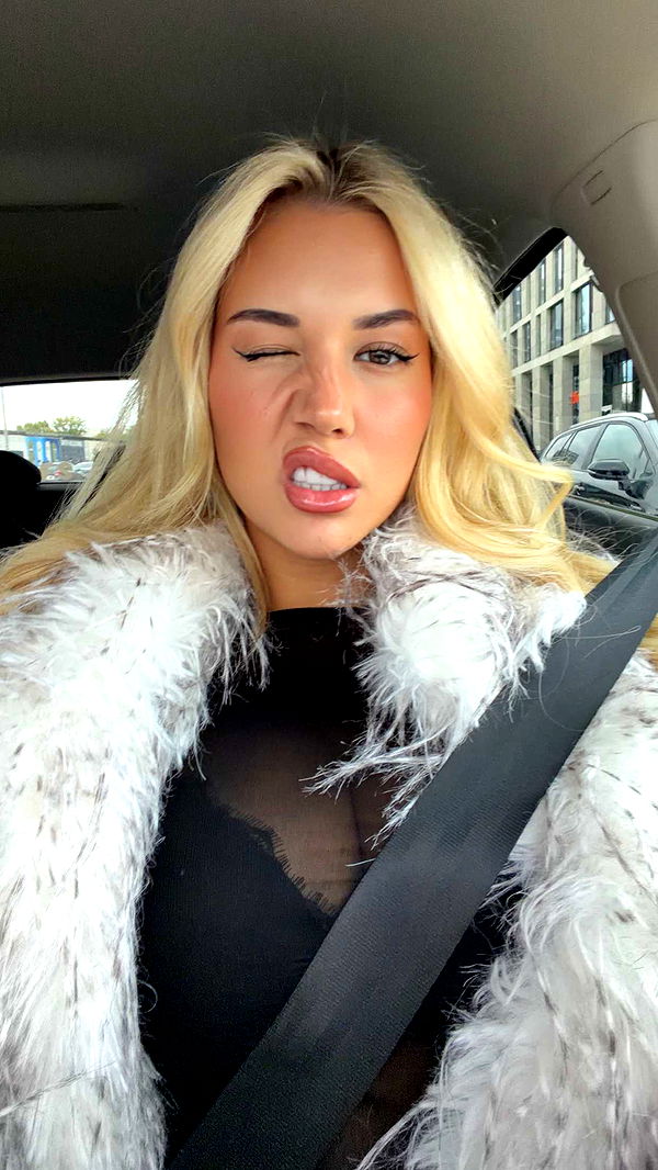 samantrasunny image ~ Altpins