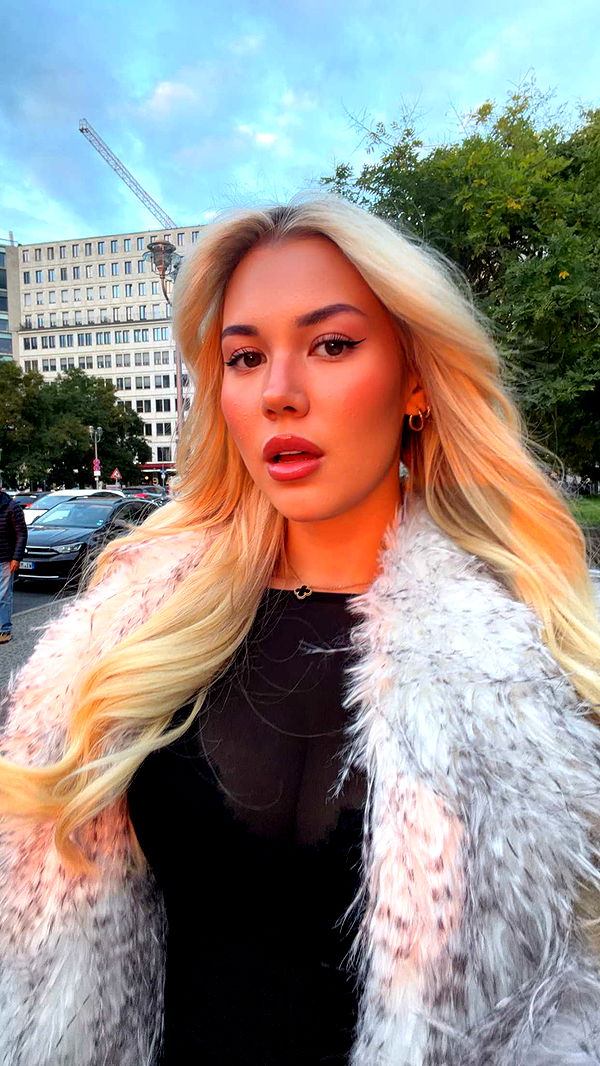 samantrasunny image ~ Altpins