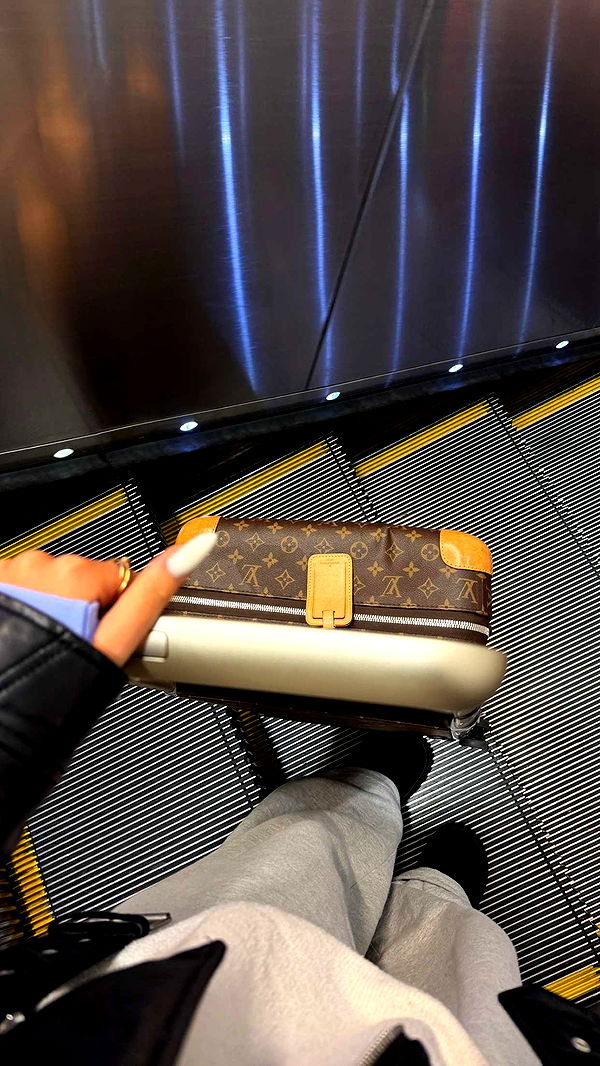 samantrasunny image ~ Altpins