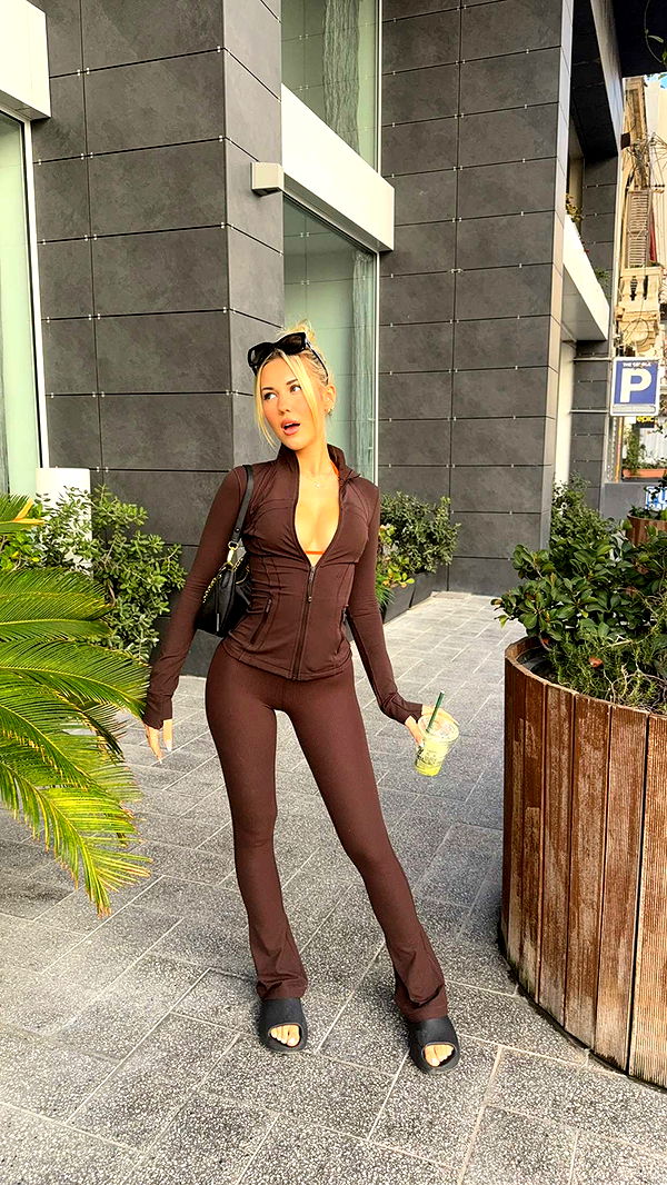 samantrasunny image ~ Altpins