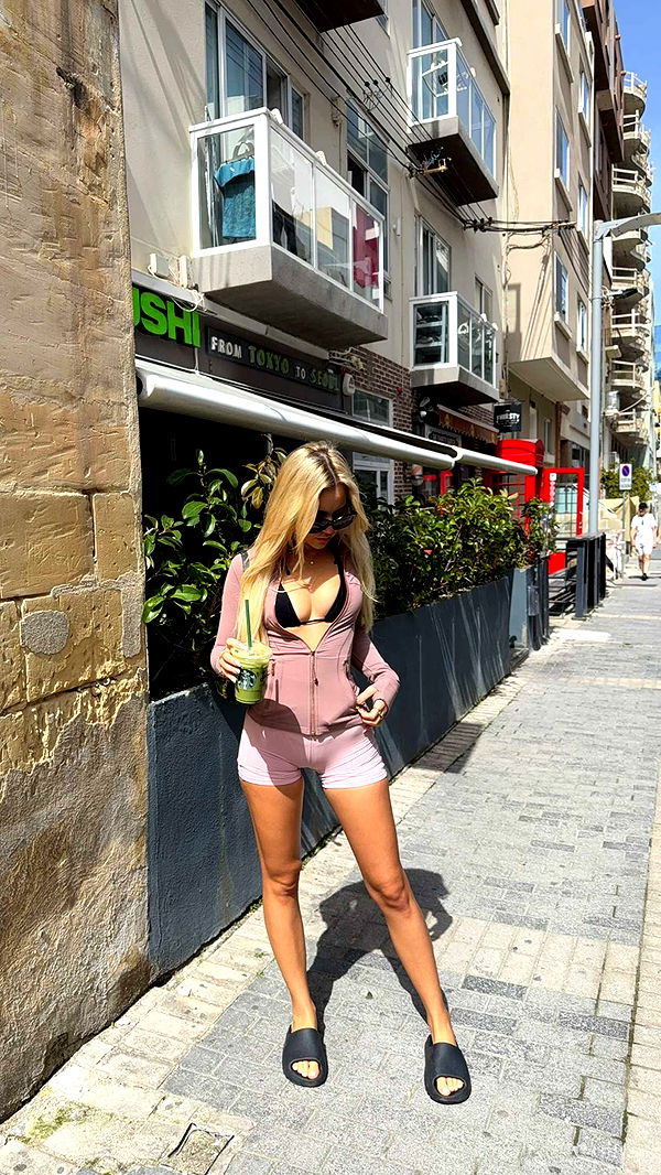 samantrasunny image ~ Altpins