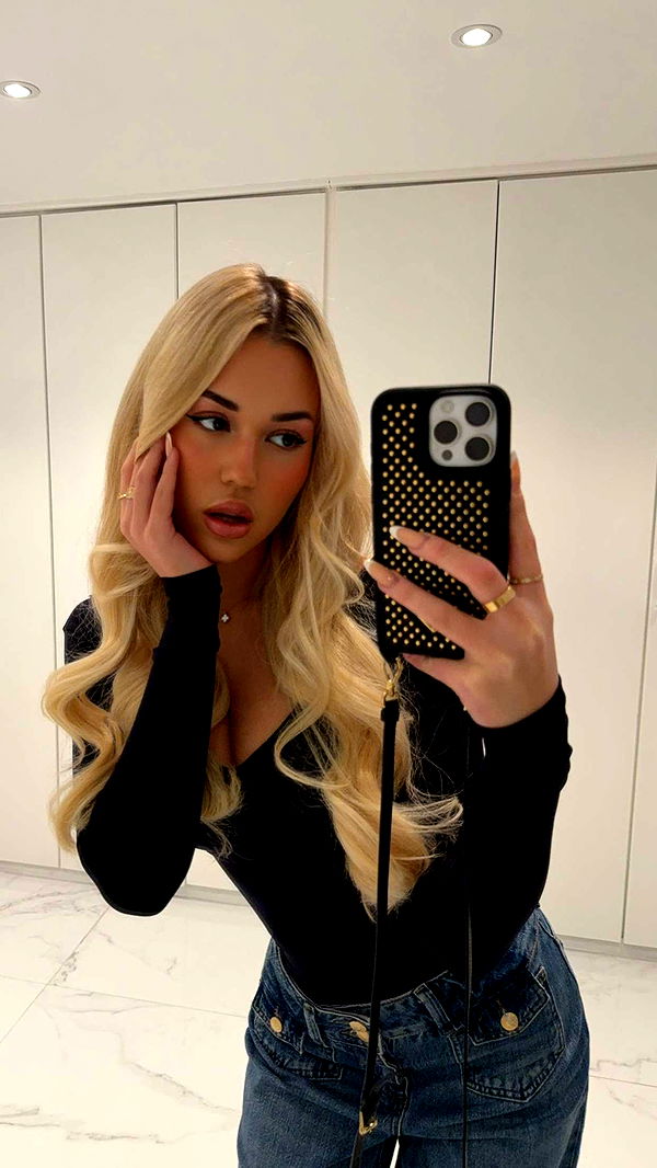 samantrasunny image ~ Altpins