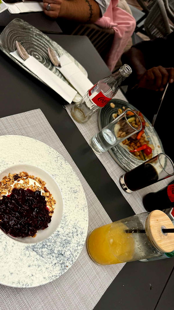 samantrasunny image ~ Altpins