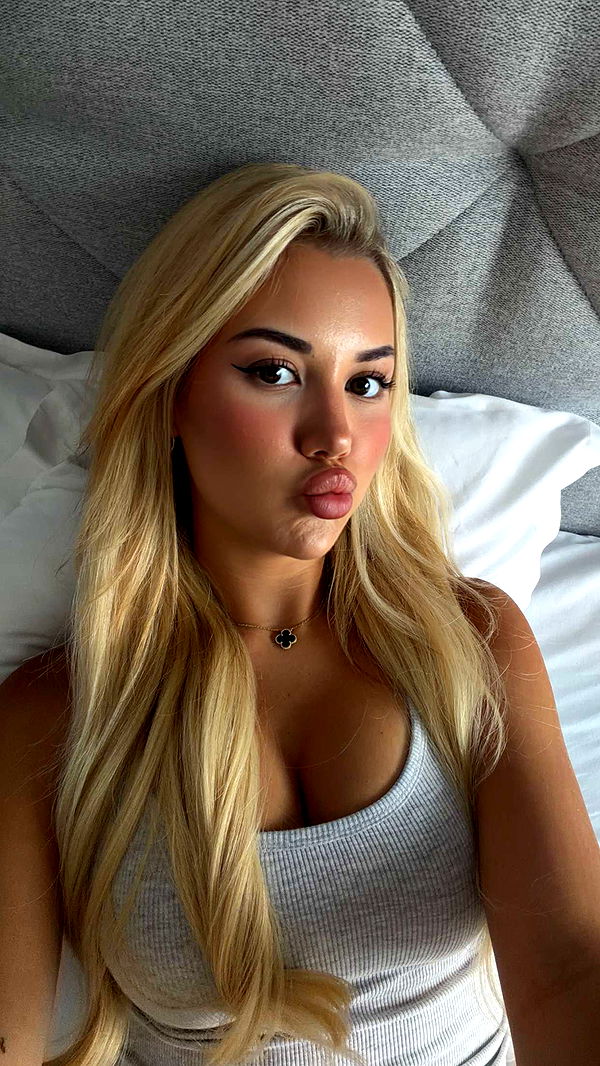 samantrasunny image ~ Altpins