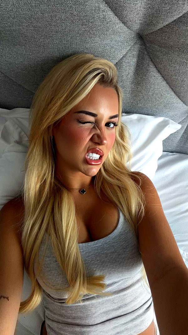 samantrasunny image ~ Altpins