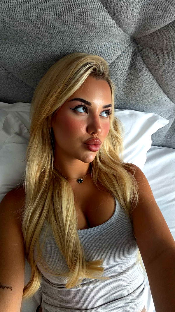 samantrasunny image ~ Altpins